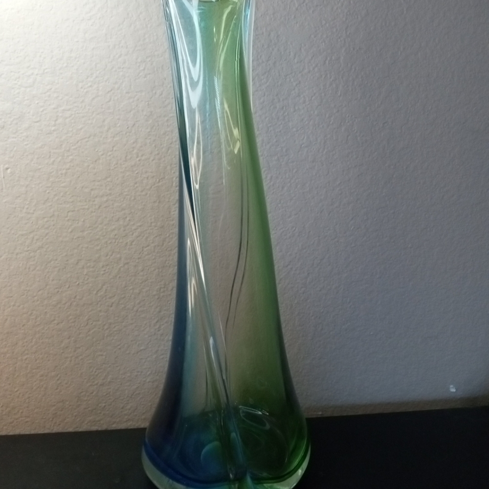 GORGEOUS Signed Adam Jablonski Sommerso Swung Art Glass 19" Vase From Poland